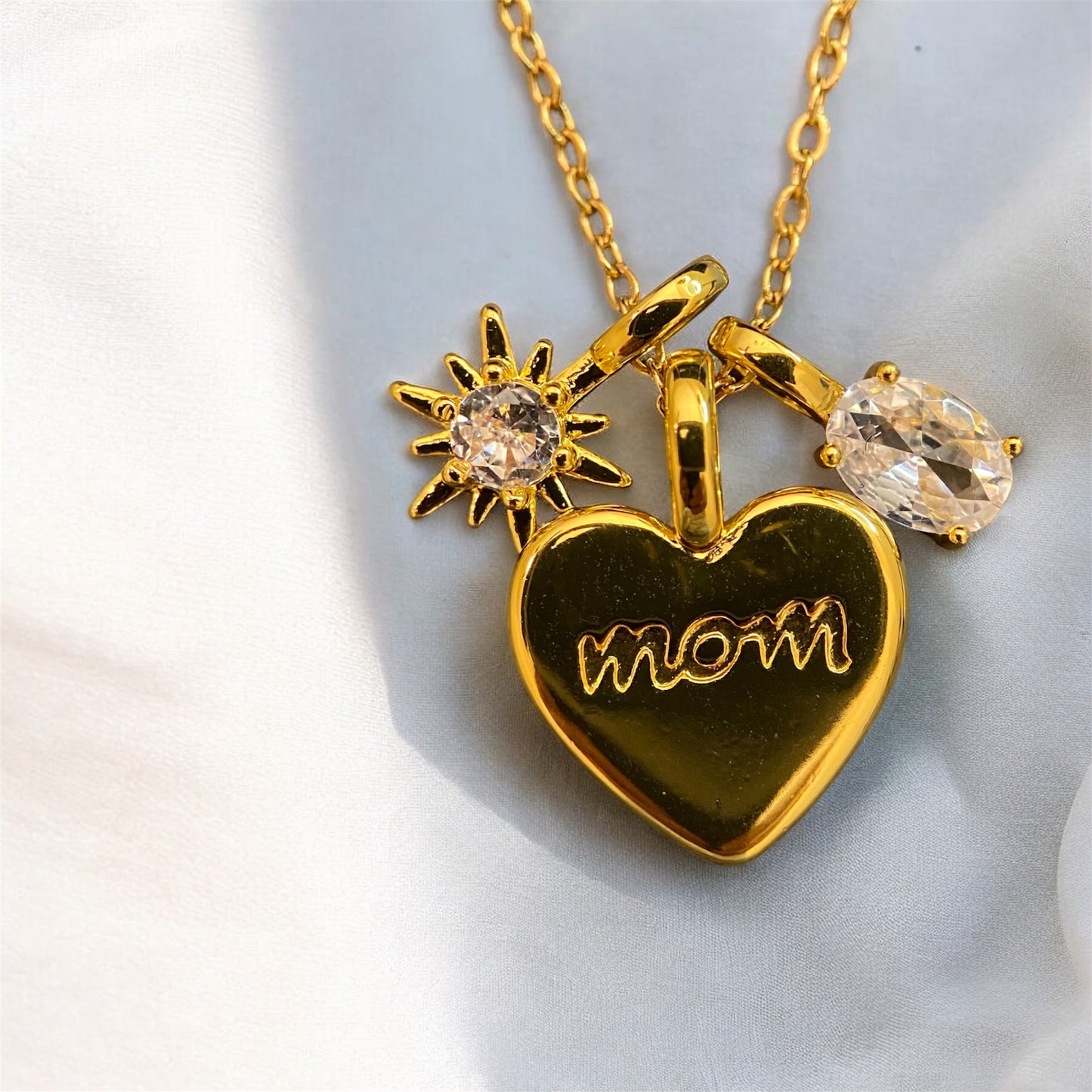 Mom & Heart Necklace with Zircon