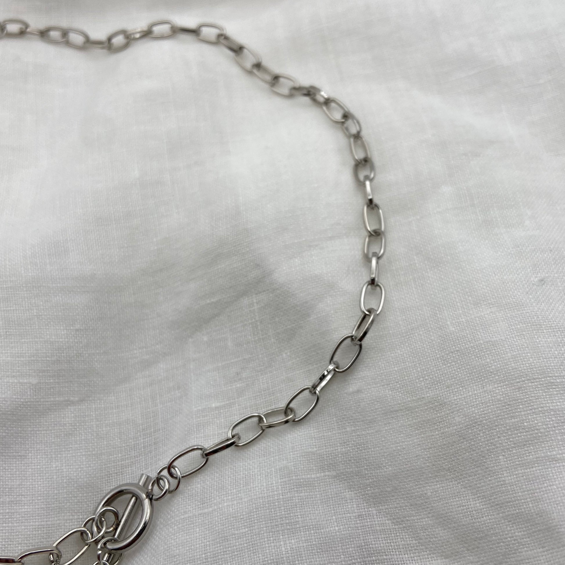 Pearl with Thick Chain Necklace (Silver or Gold)