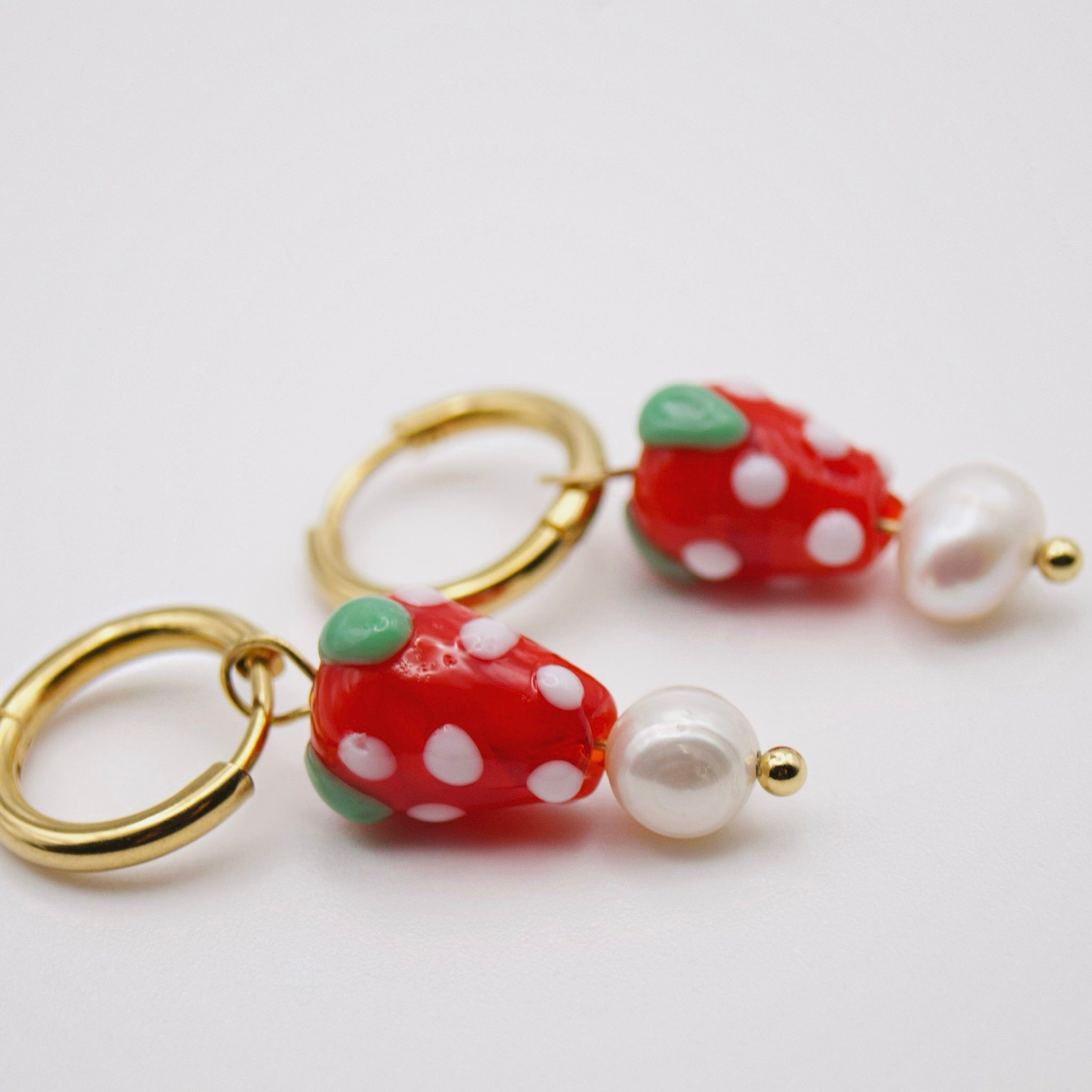 STRAWBERRY & PEARL