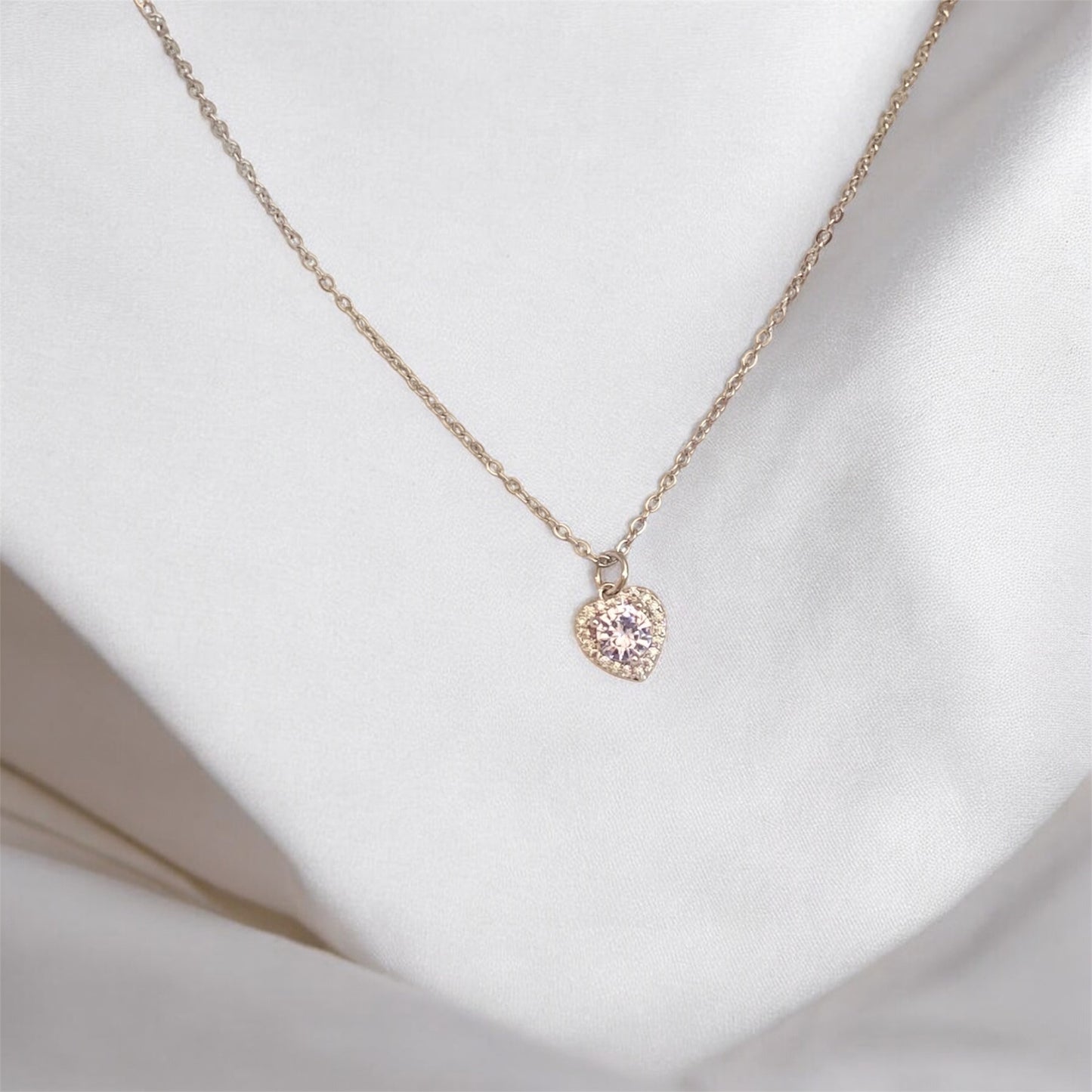 Zircon Heart Shape Minimal Necklace