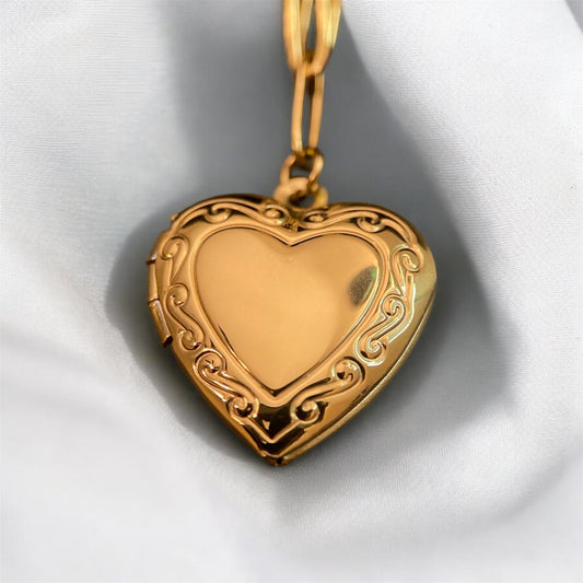 Chunky Gold Plated Stainless Steel Heart Necklace (you can put photo inside)