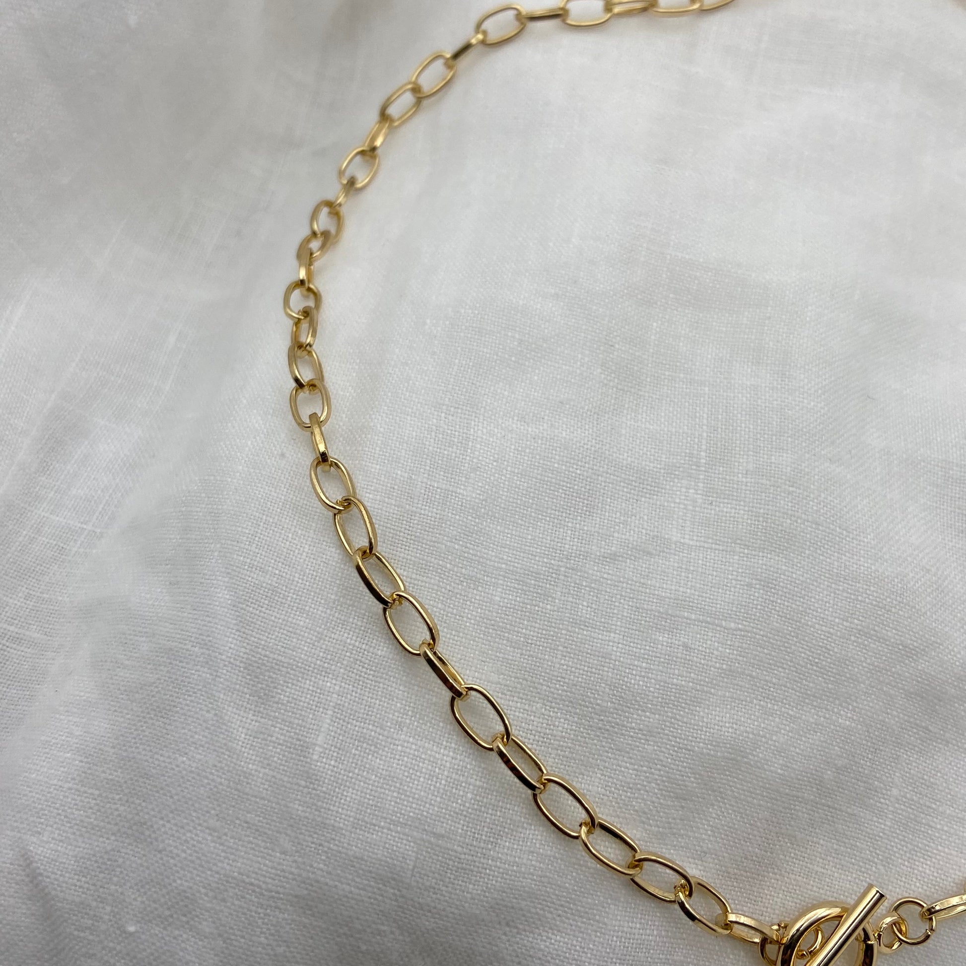 Pearl with Thick Chain Necklace (Silver or Gold)