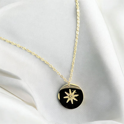 Minimal Luxurious Star Necklace (Gold or Silver)