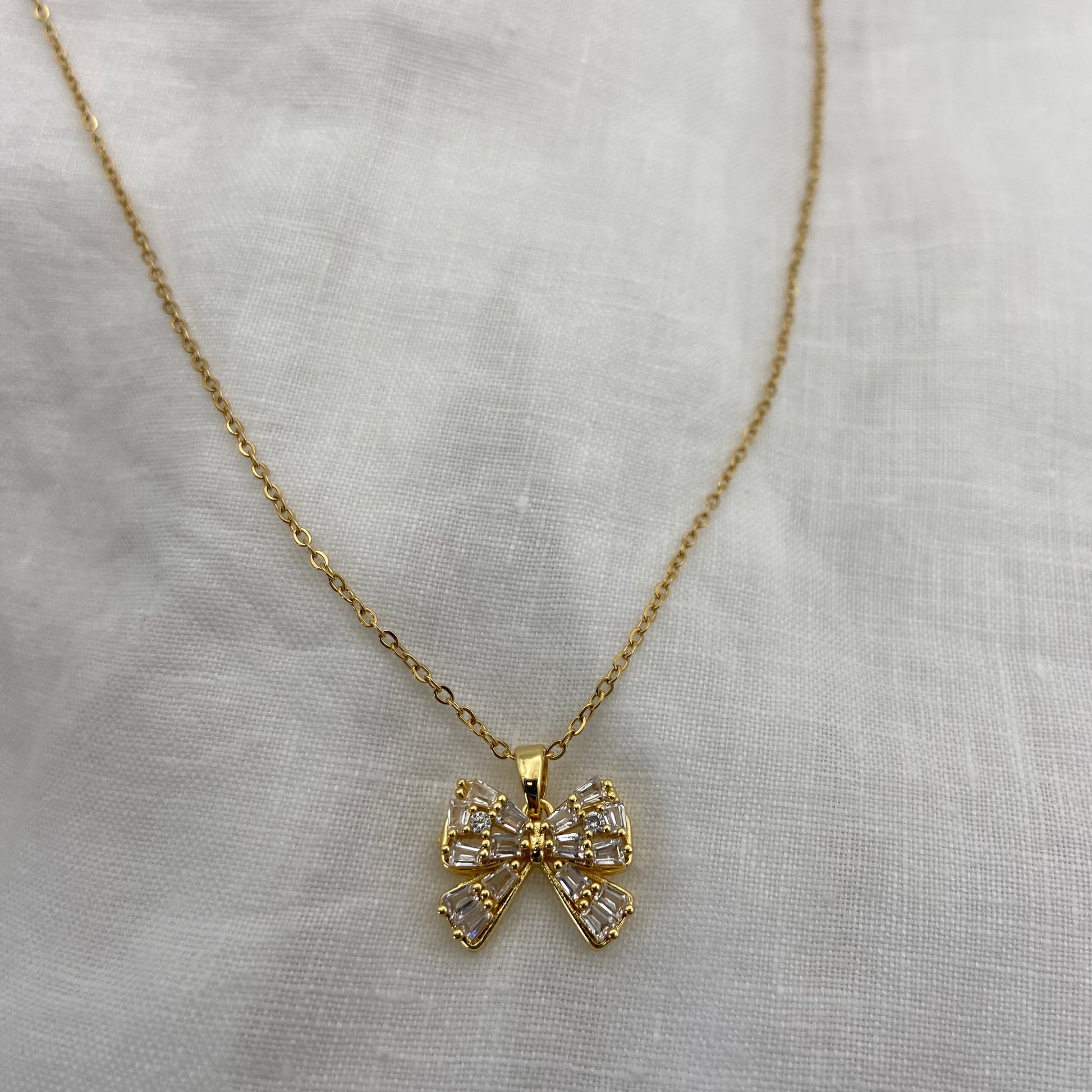 Bowknot Necklace