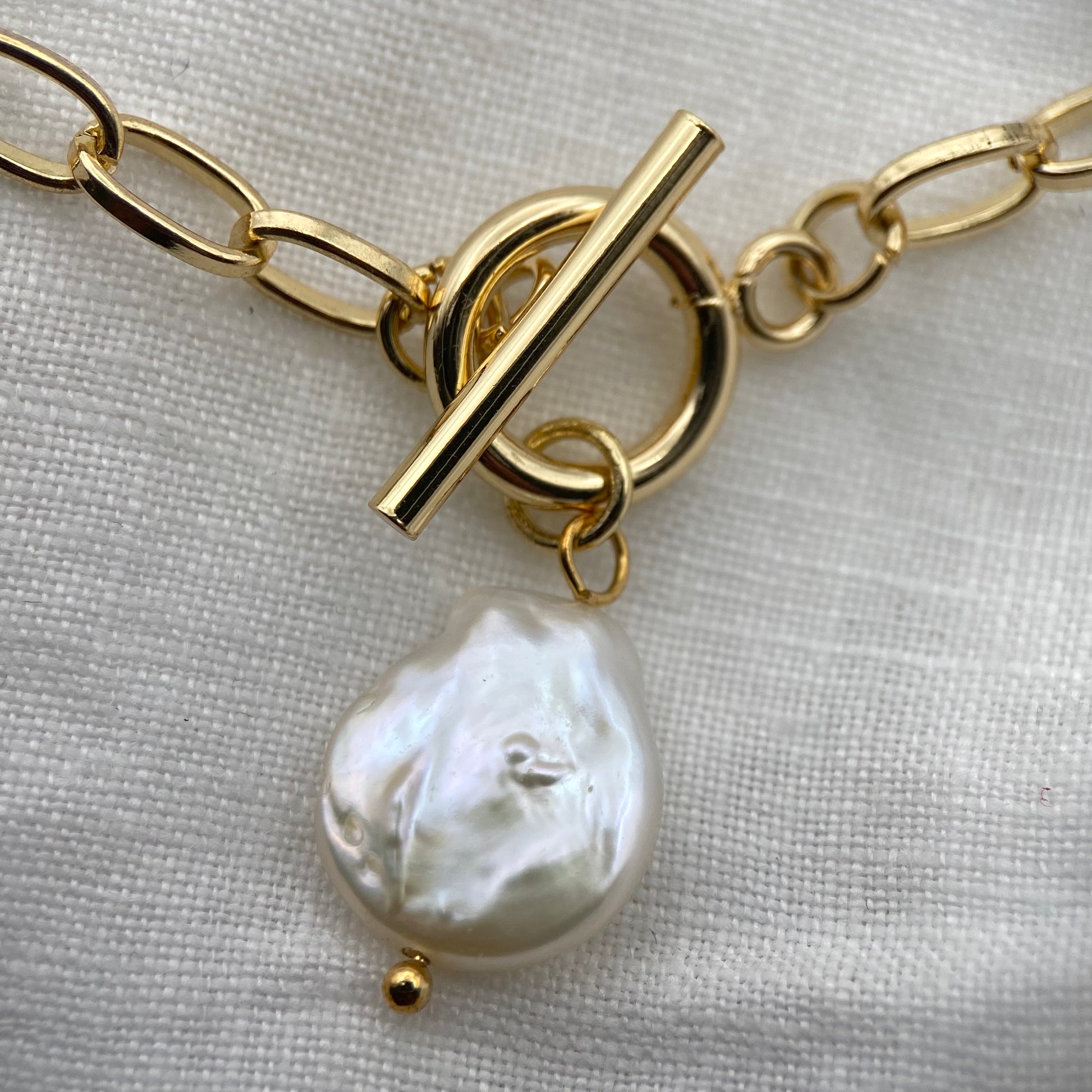 Pearl with Thick Chain Necklace (Silver or Gold)