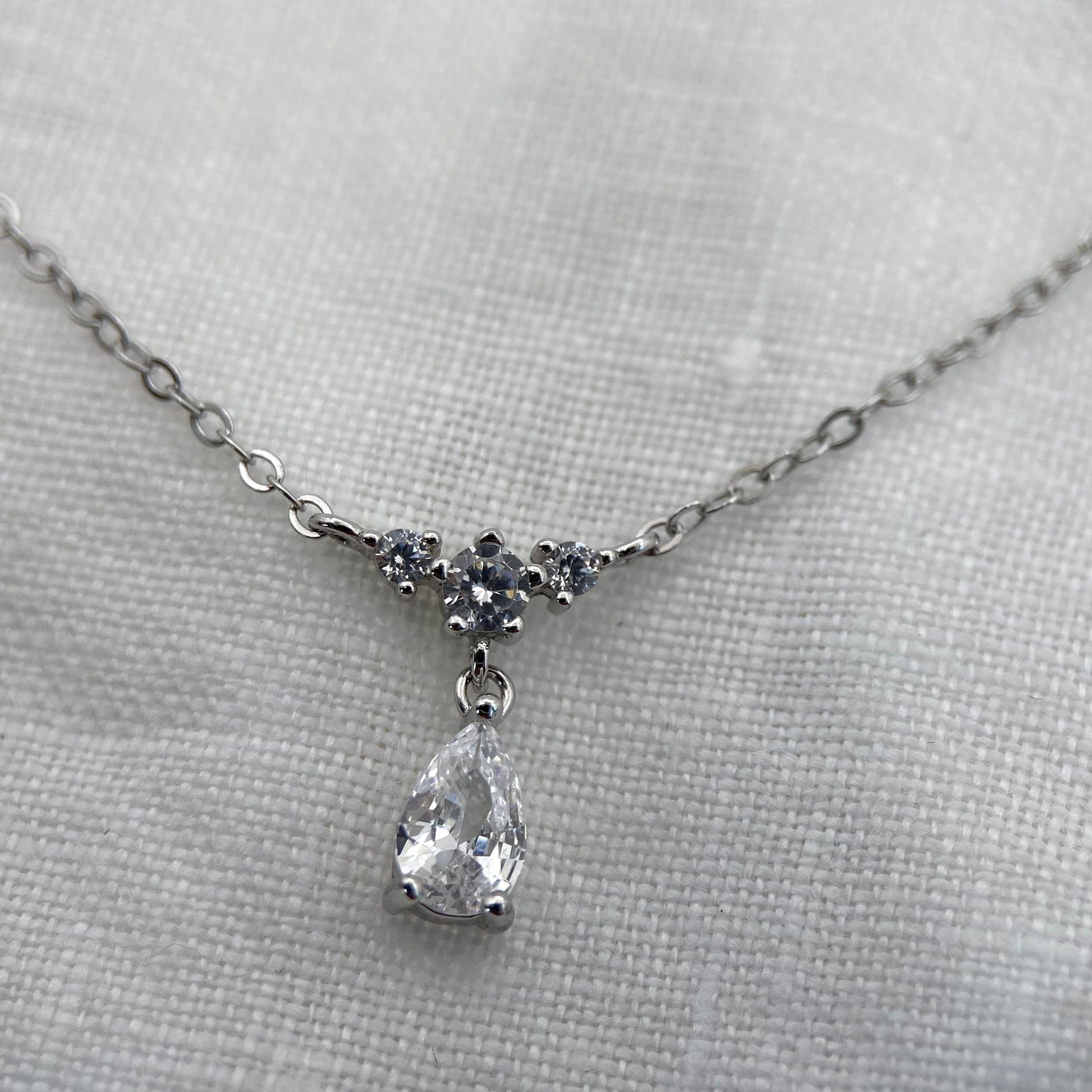 Water Droplet Zircon Necklace