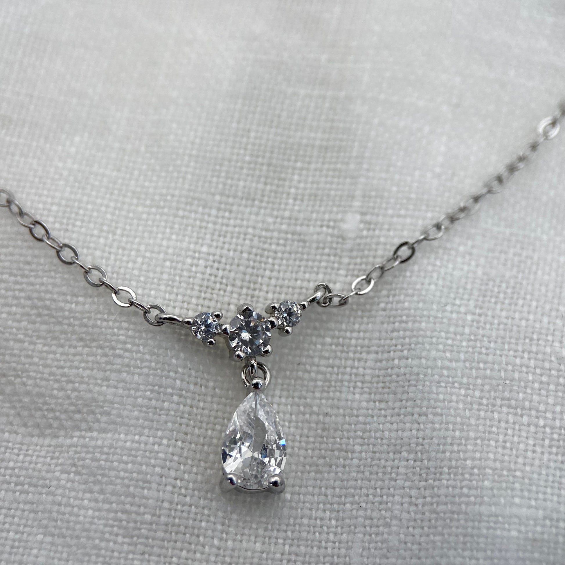 Water Droplet Zircon Necklace