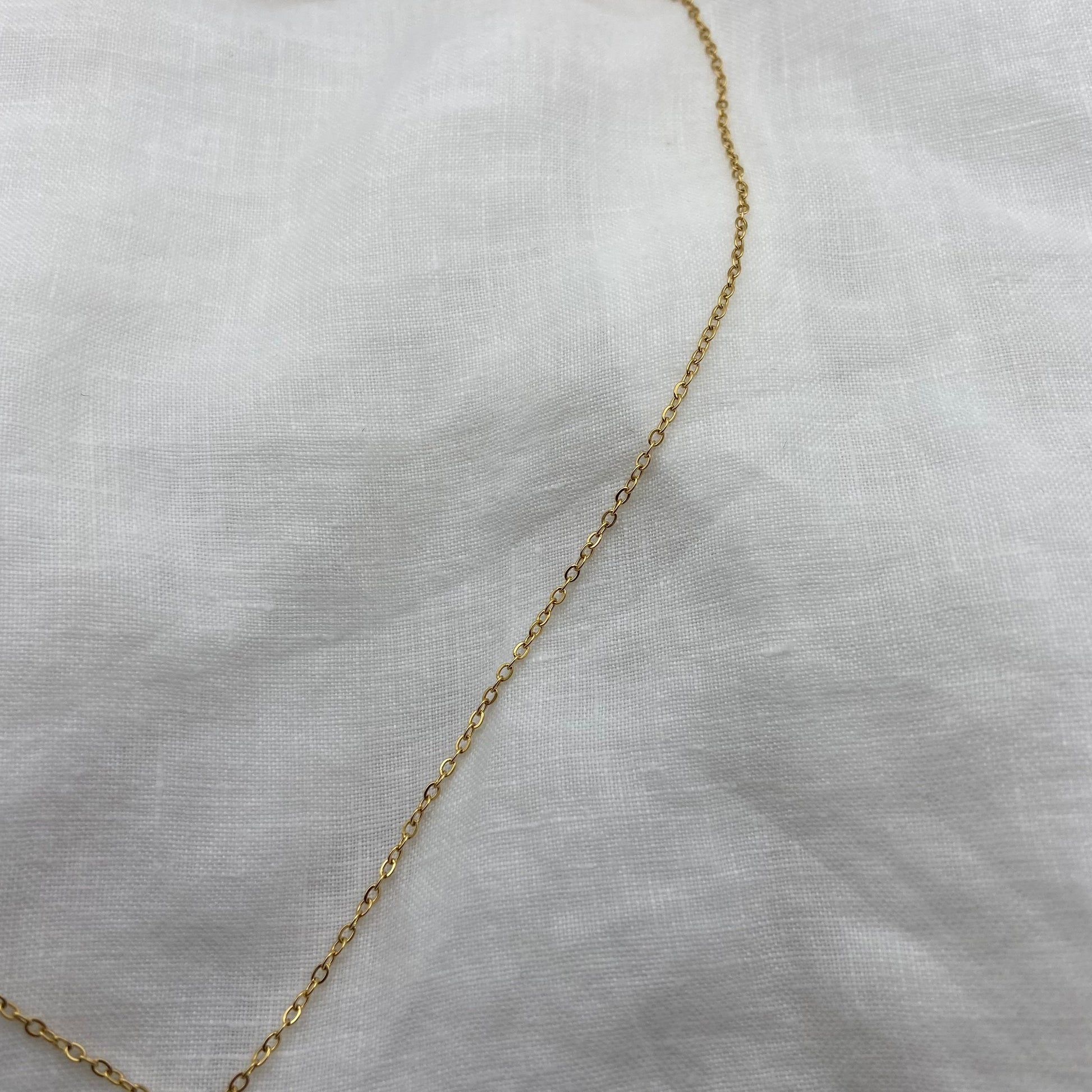 Minimal Necklace