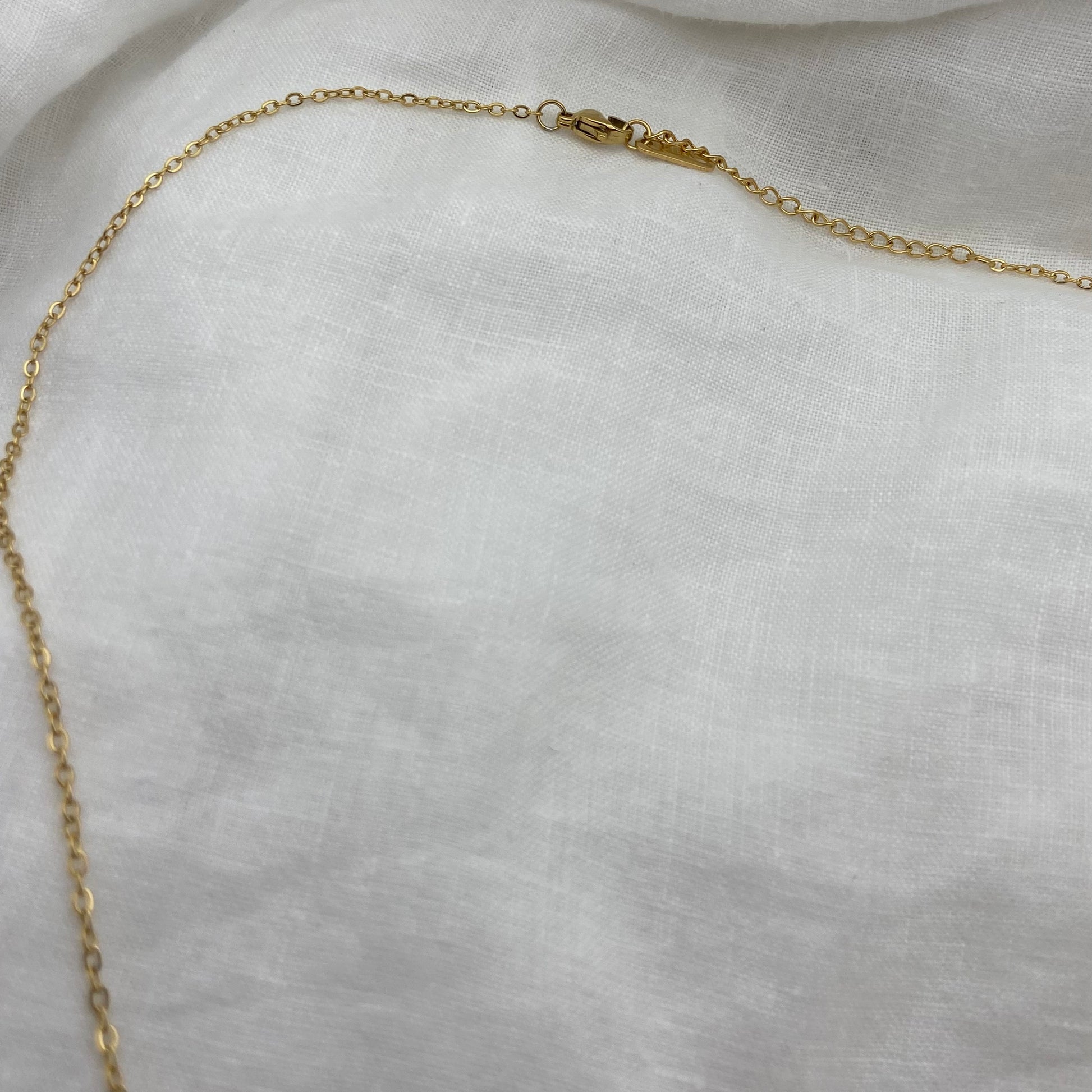 Minimal Necklace