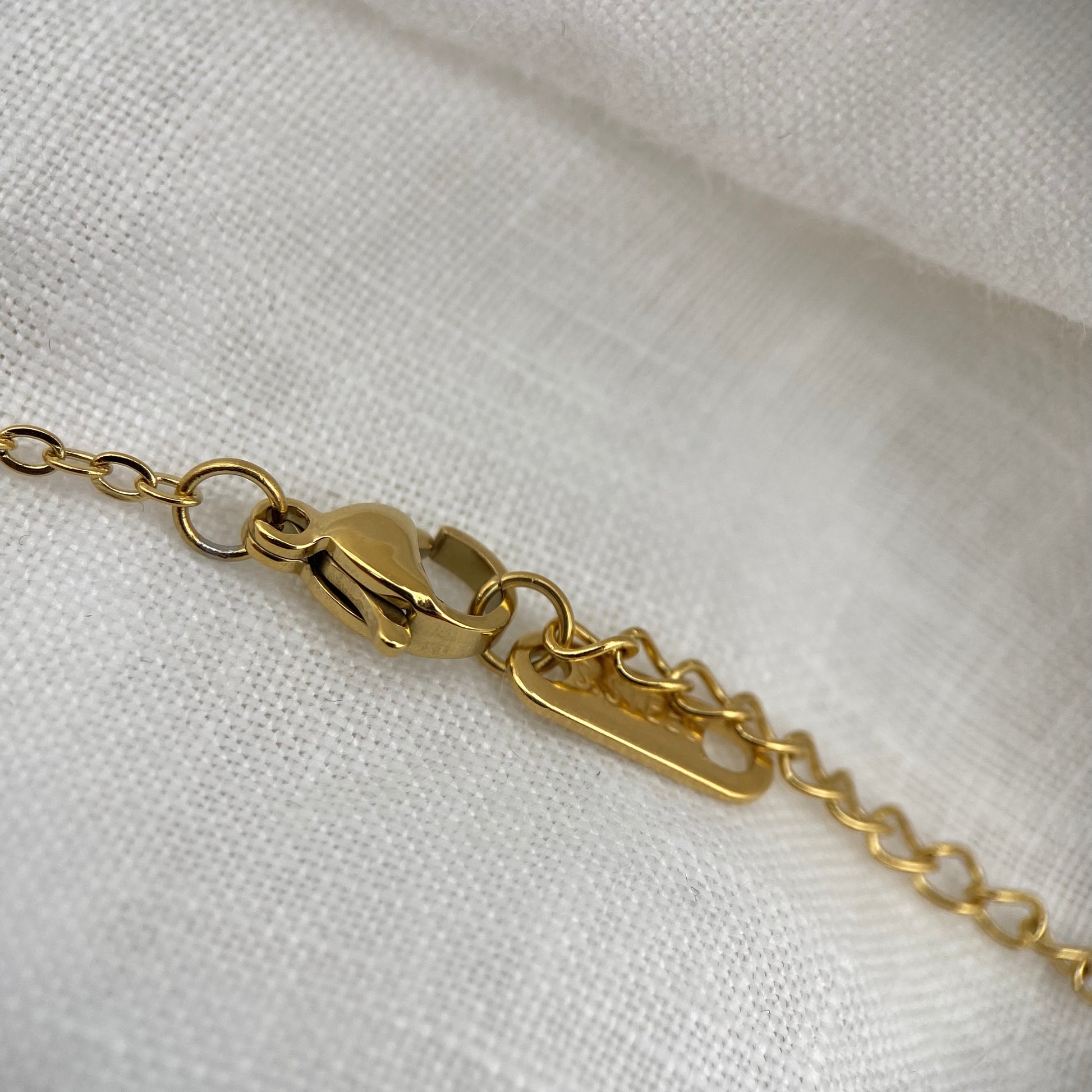 Minimal Necklace